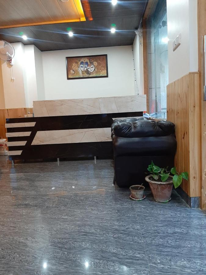 Tulip Flowing River View Hotel. Shamshi Exterior foto